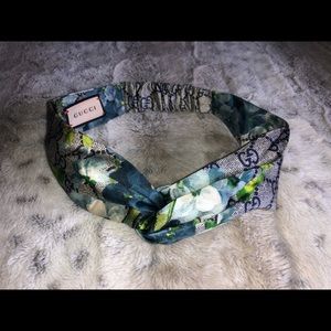 Authentic Gucci GG Blooms Print Silk Headband